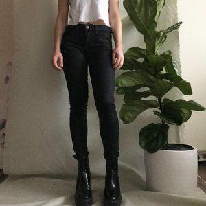 Current/Elliott Stiletto Black Coated Jeans